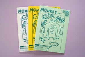 Drei Buchcover in unterschiedlichen Farben auf denen der Buchtitel und die Hauptfigur zu sehen sind